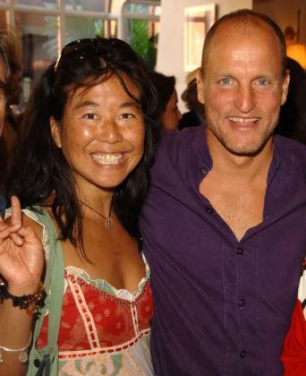 Laura Louie and woody harrelson