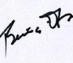 Benicio del Toro signature image.