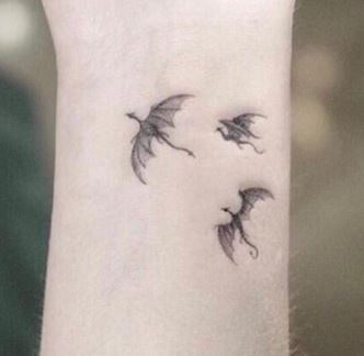 Emilia Clarke Dragon tattoos