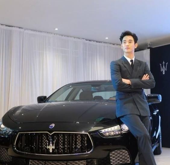 Kim Soo Hyun's Maserati