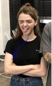 Maisie Williams sunflower tattoo on biceps