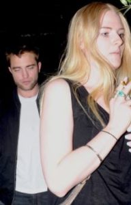 Robert Pattinson dated Imogen Karr