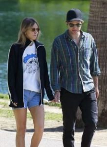 Robert Pattinson dated Suki Waterhouse