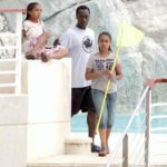 Don Cheadle and his two doughter image.