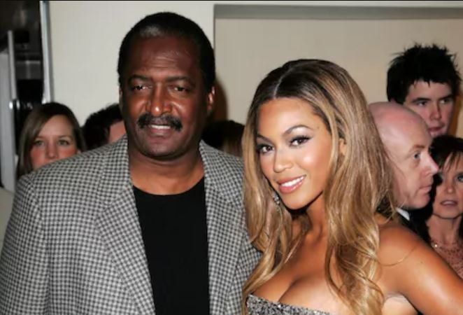 Beonce with her father Mathew Knowles