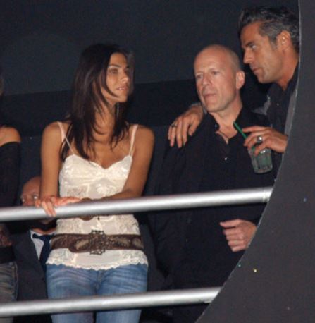 Bruce Willis and Aida Yespica dated