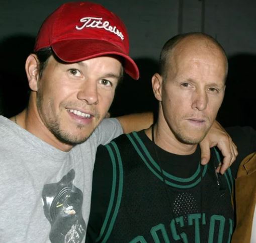 Mark Wahlberg with his brother Jim Wahlberg