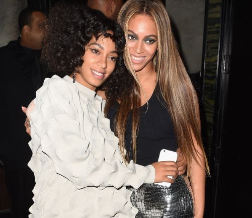 beyonce with her younger sister Solange Knowles