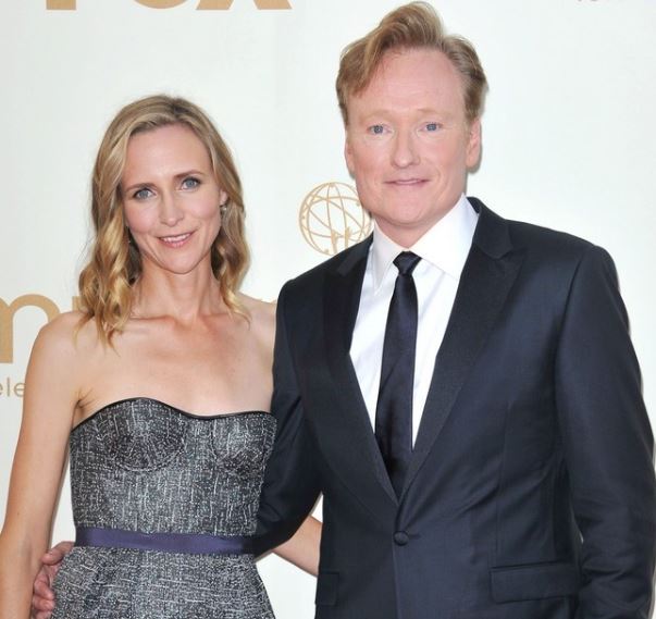 Conan O'Brien with wife Elizabeth Ann Powel image