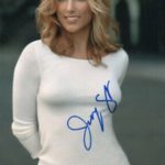 Jennifer Esposito signature