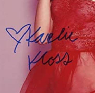 Karlie Kloss signature