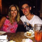 Cody Bellinger with mother Jennifer Bellinger