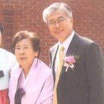 Moon Jae-in with mother Kang Han-ok