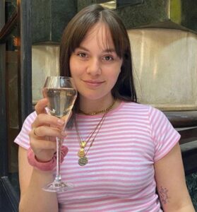 Discover Holly Anna Ramsay : Gordon Ramsay’s Daughter and Her Inspiring ...