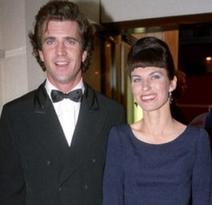 Mel Gibson with ex-wife Robyn Moore Gibson image