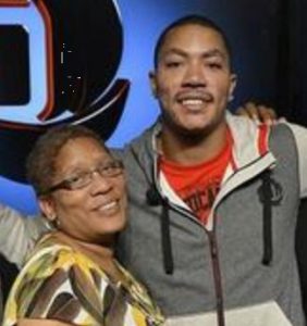 Derrick Rose with his mother Brenda Rose