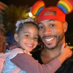 Devin Harris with his small daughter