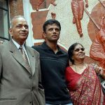 Rahul Dravid with his father and mother