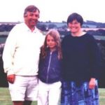 Hannah Murray with her parents