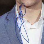 Jaime Lorente signature