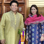 Sachin Tendulkar with his wife Anjali Tendulkar