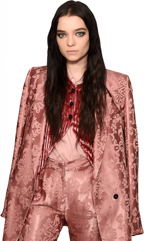 Esme Creed-Miles: Bio, family, net worth