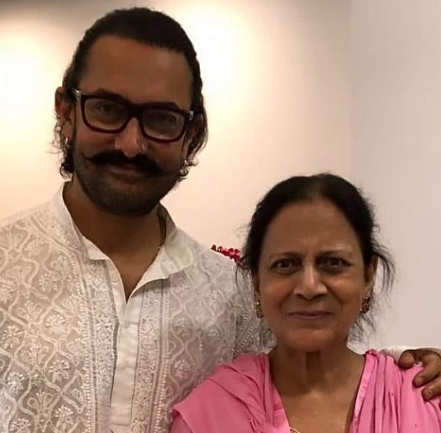 Aamir Khan with his mother Zeenat Hussain