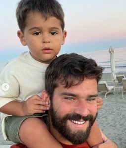 Alisson Becker : Bio, Family, Net Worth