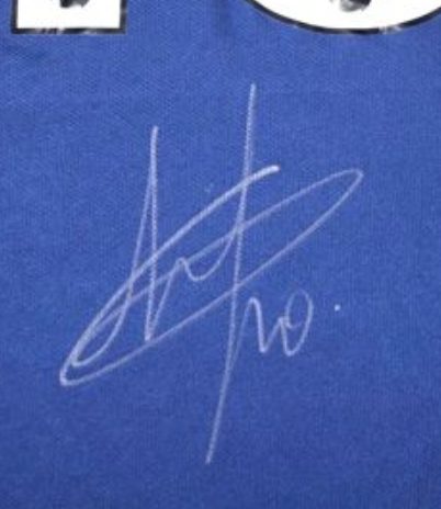 Eden Hazard signature