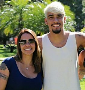 Lucas Paquetá with his mother Cris Paquetá