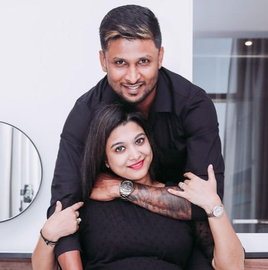Krishnappa Gowtham with his girlfriend Archana Sundar - Celebrities  InfoSeeMedia