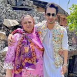 Umar Riaz with mother Shabnam Naz