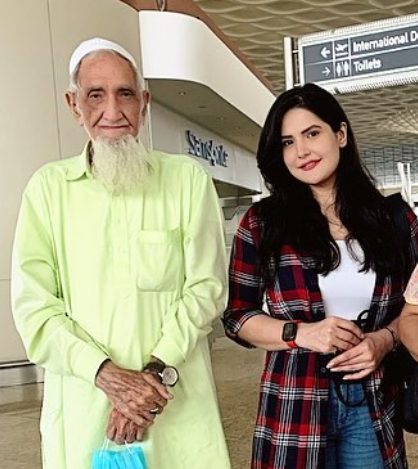 Zareen Khan with her father