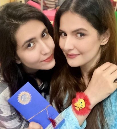 Zareen Khan with her sister