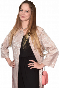 Alexis Knapp: Bio, family, net worth | Celebrities InfoSeeMedia