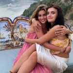 Taylor Hill with her sister Mackinley Hill
