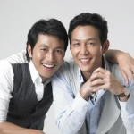 Lee Jung-jae with his brother