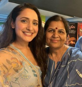 Pragya Jaiswal : Bop, family, net worth