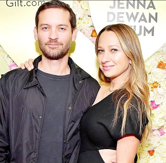 Jennifer Meyer with her husband Tobey Maguire