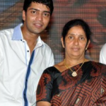 Allari Naresh with his mother Saraswati Kumari
