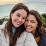 Catriona Gray with her mother Normita Ragas Magnayon