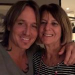 Keith Urban with his mother Marienne Urban
