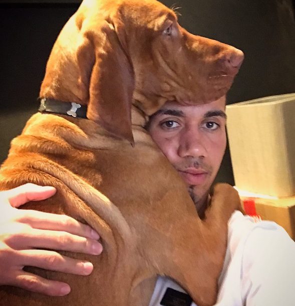Chris Smalling with his another pet dog