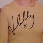 Holly Willoughby Signature