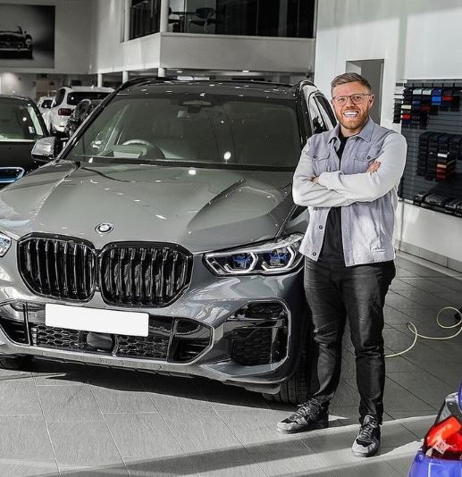 Rob Beckett with his BMW Car
