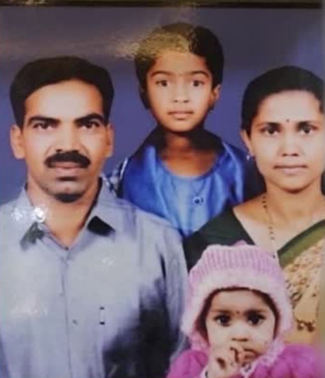 Ruturaj Gaikwad family photo