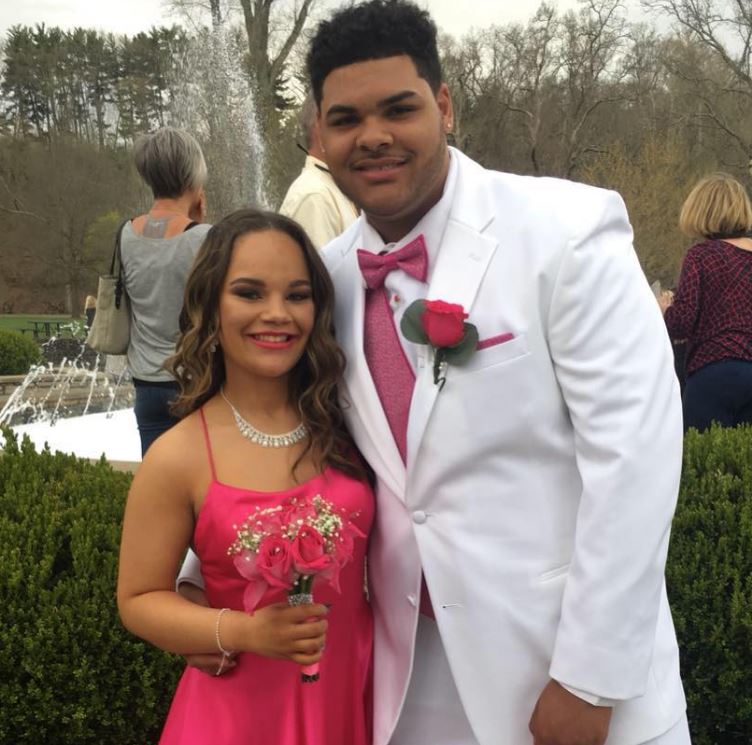 Darnell Wright with girlfriend Kaelyn Creasy image