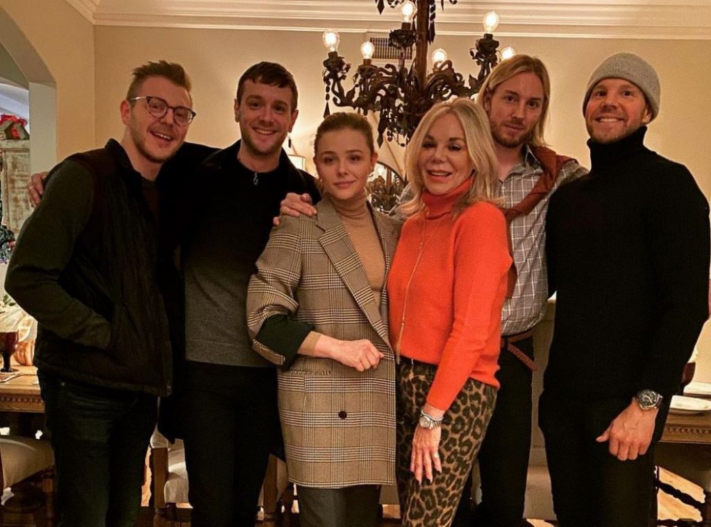 Chloe Grace Moretz with mother and siblings