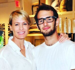 Hopper Penn with mother Robin Wright