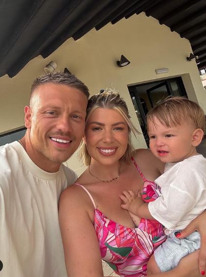 Alex Bowen's wife and son